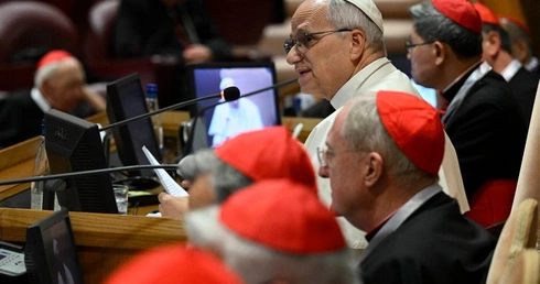 Kard. Ryś po konsystorzu: Papież Leon XIV przede wszystkim słucha kardynałów