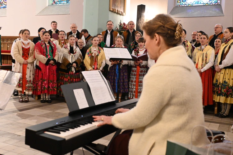 Z kolędowym repertuarem