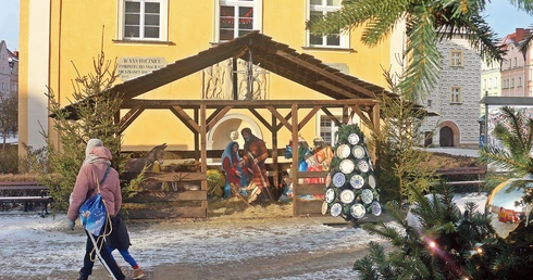 Czy obraza uczuć religijnych to nowa polska awangarda, czyli czego w Bolesławcu nie dopatrzył się prokurator