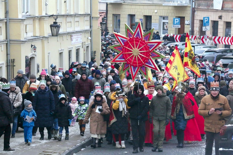 Uczestników lubelskiego marszu poprowadziła gwiazda.