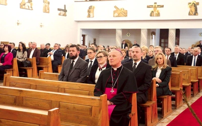 Na zaproszenie bp. Marka Solarczyka odpowiedziało ok. 120 osób.