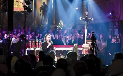 Zielonogórskie Kolędowanie odbywa się co roku 6 stycznia w Kościele pw. Matki Bożej Częstochowskiej.