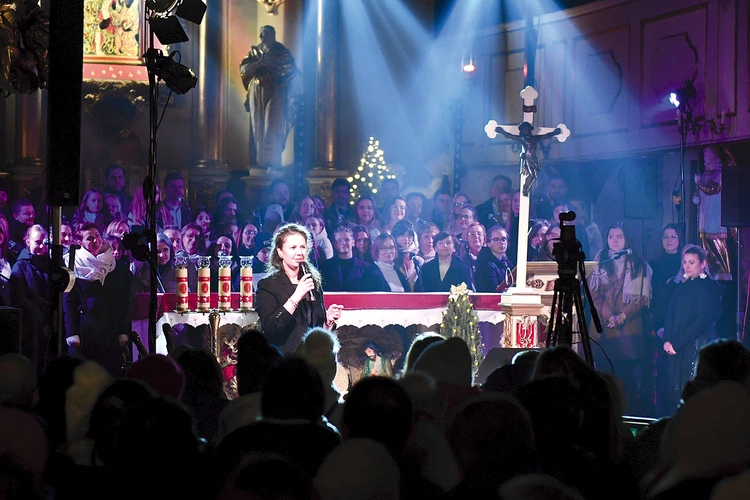 Zielonogórskie Kolędowanie odbywa się co roku 6 stycznia w Kościele pw. Matki Bożej Częstochowskiej.