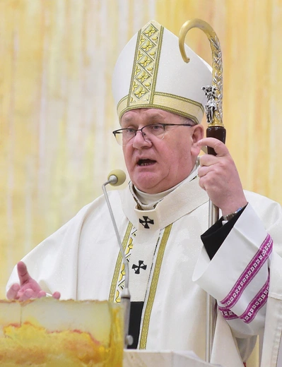 Mszy św. przewodniczył metropolita warmiński.