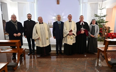 Pokój zaczyna się od uścisku dłoni