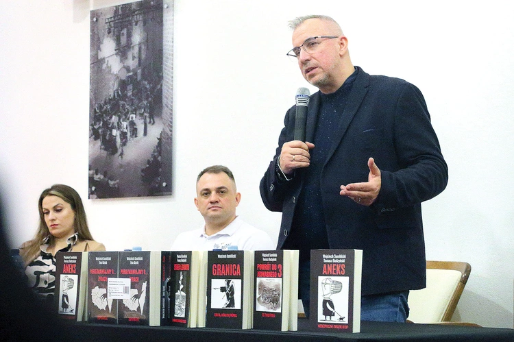 Była możliwość, aby porozmawiać z autorem także o innych wątkach, które porusza w swoich publikacjach. 