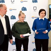 O kamieniach milowych opowiedzieli (od prawej): Justyna Nagel, Anna Kupińska i Bernard Mróz.