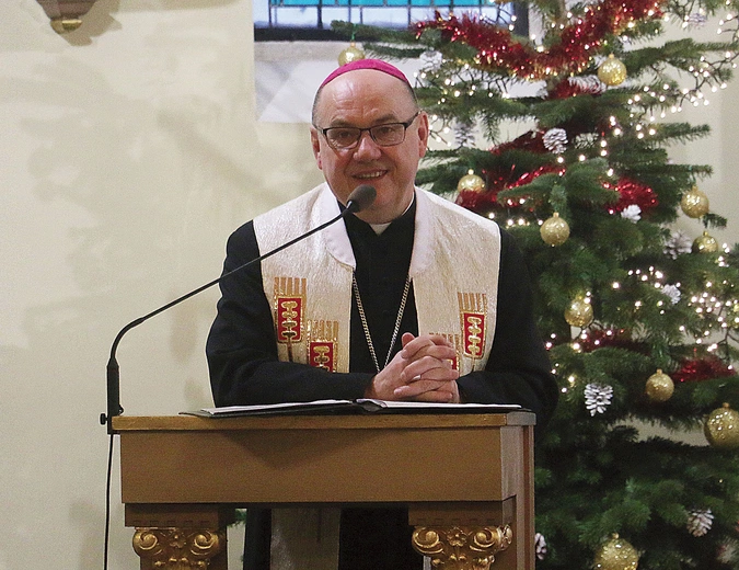 − Nie wyobrażam sobie Kościoła bez waszej obecności. Zostałby pozbawiony radykalizmu ewangelicznego – mówił biskup do sióstr zakonnych.