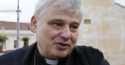 Prezydent Zełenski przyznał odznaczenie państwowe kard. Krajewskiemu