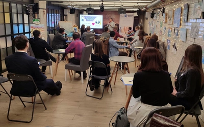 Katolicka Szybka Randka na Dworcu PKP we Wrocławiu. Czy da się tak poznać drugą połówkę na całe życie?