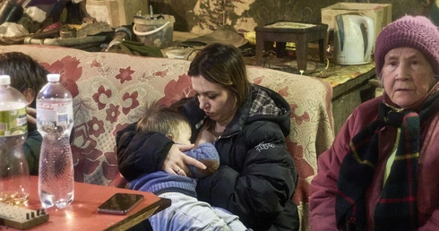 Rosjanie rozmawiają o pokoju, ale nie przestają bombardować ukraińskich miast