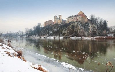 Jakie tajemnice kryje najstarsze opactwo w Polsce? 