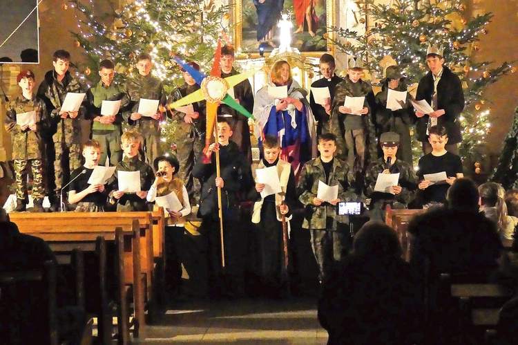 Dopełnieniem spektaklu było wspólne kolędowanie.