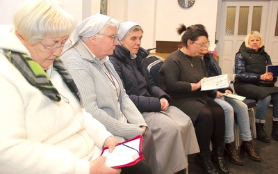 Punktem wyjścia do dyskusji i wykładu była wspólna lektura Biblii.