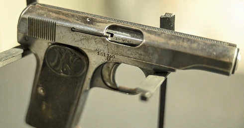 Pistolet mjr. Sucharskiego trafił do Muzeum II Wojny Światowej