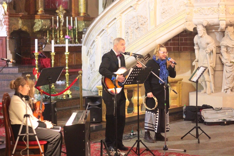 Kolędy z rodzinami zastępczymi