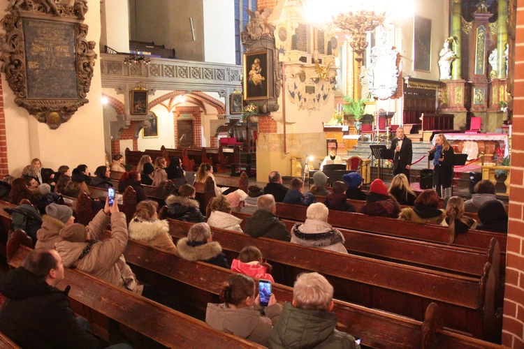 Kolędy z rodzinami zastępczymi