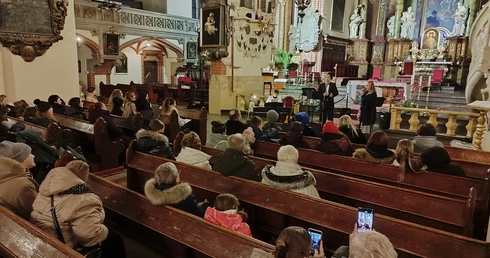 Kolędy dla rodzin pieczy zastępczej