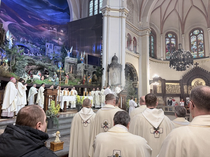 Adoracja żłóbka Liturgicznej Służby Ołtarza