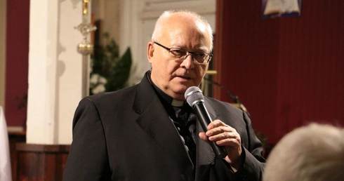 Ks. prof. Waldemar Chrostowski, wybitny polski biblista, obchodzi dziś 75. urodziny