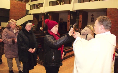 Pracownice opieki zdrowotnej uczciły relikwie św. Urszuli Ledóchowskiej. 