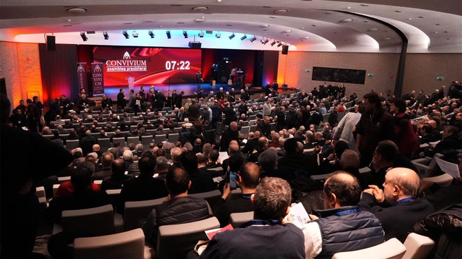 Zgromadzenie kapłanów w Madrycie