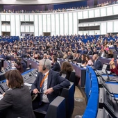 PE poparł utworzenie listy bezpiecznych krajów pochodzenia ws. migracji i azylu