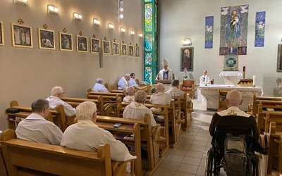 Dzień Chorego 2026. Mszy św. w Domu św. Józefa przewodniczył abp senior Wiktor Skworc