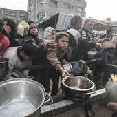 40 tys. dzieci bez rodziców. Caritas w epicentrum kryzysu w Gazie