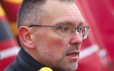 – Ukraińcy nie boją się walczyć w obronie całej Europy, a Polacy nie boją się pomagać. Dziękuję – mówił konsul.