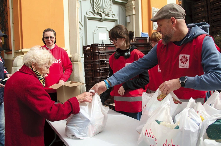 Pomoc najuboższym to piękna forma wielkopostnej jałmużny. 