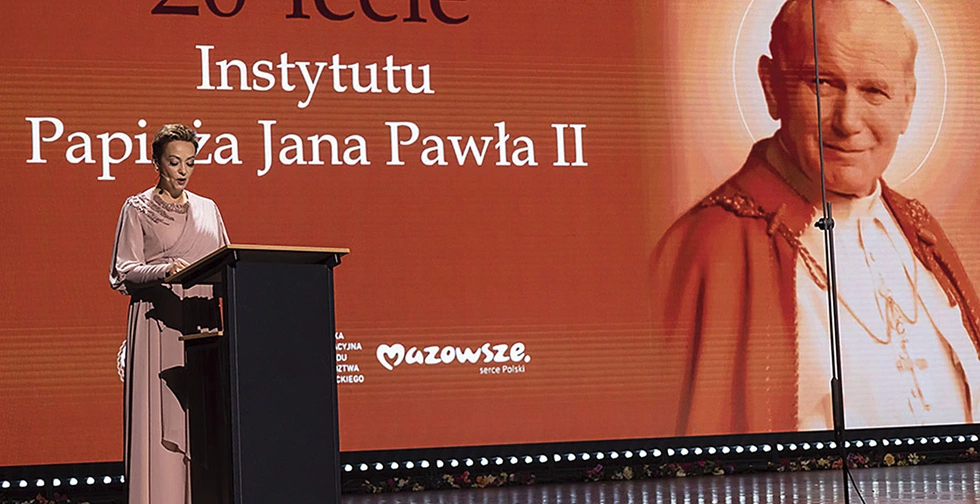  Kurs skłania do powrotu do przesłania Ojca Świętego, by jego dziedzictwo myśli przetrwało dla przyszłych pokoleń. Wpisuje się w 20-lecie instytucji papieskiej.