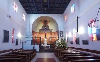 Warszawa-Wesoła. Witraże Nowosielskiego odnowione