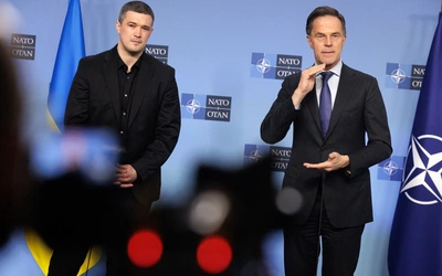 Rutte: NATO będzie z Ukrainą tak długo, jak będzie trzeba