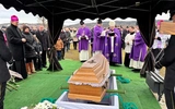 Pogrzeb mamy bp. Adama Bałabucha