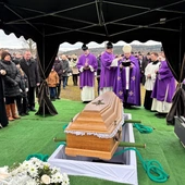 Pogrzeb mamy bp. Adama Bałabucha
