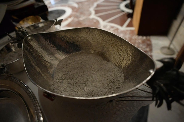 Francja: w Środę Popielcową znów mogą być tłumy