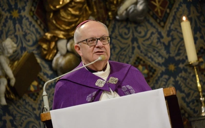 Biskup opolski prosi diecezjan o udział w modlitewnych czuwaniach