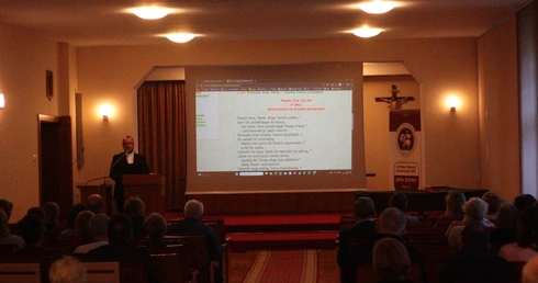 Formacja rad parafialnych