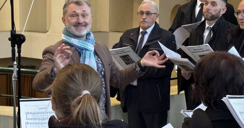 Warsztaty muzyki liturgicznej pod kier. Pawła Bębenka w parafii Ducha Świętego i NMP Matki Kościoła w Kędzierzynie-Koźlu