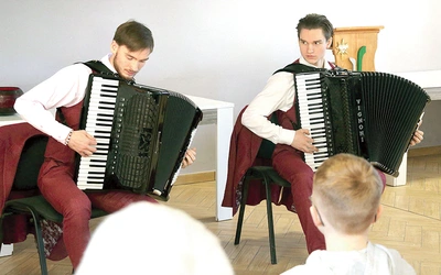 Aleksander i Sergiusz zaprezentowali wyjątkowo różnorodny repertuar utworów. 