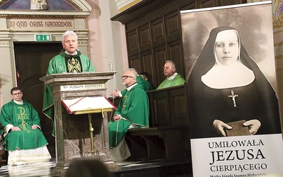 – W jej życiu i powołaniu odczytujemy mocne przesłanie, że człowiek wierny do ostatnich dni życia może być twórczy,  jeśli jest w nim żywa  pasja do Boga i człowieka  – przekonywał  o. Zdzisław Kijas.