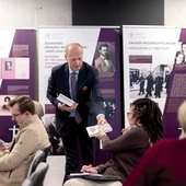 Uczestnicy otrzymują od IPN opracowania naukowe.