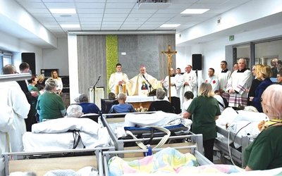 Eucharystia w głogowskim hospicjum.