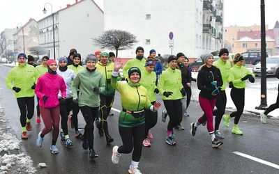 Kolejny wspólny trening już 1 marca o godz. 15, a ostatni w Niedzielę Palmową. Rozpoczęcie zawsze przy ul. Witosa 15. Przypominamy również, że zapisy trwają do końca lutego. Na ten moment jest już ok. 450 osób, a górny limit to 700. 