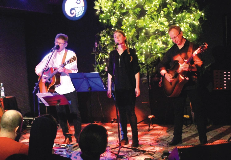 Na scenie wystąpił Darek Czarny (z lewej) i jego przyjaciele.