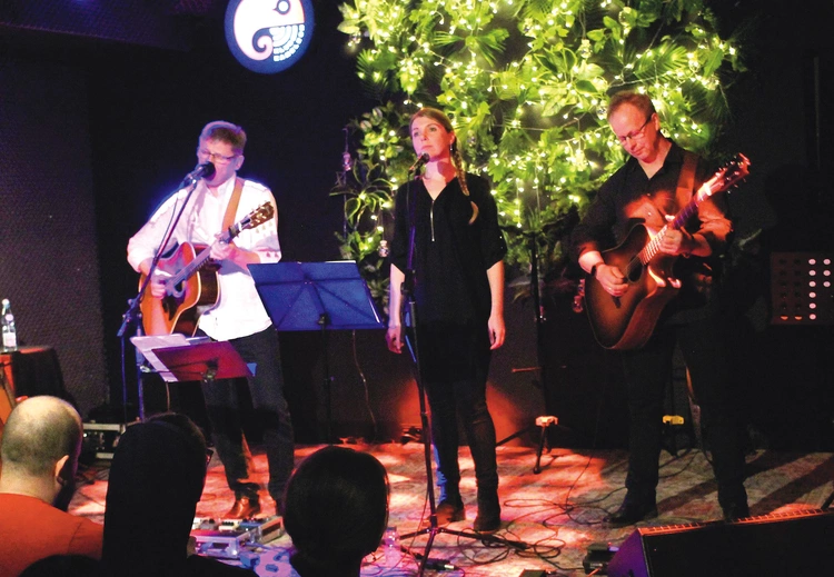 Na scenie wystąpił Darek Czarny (z lewej) i jego przyjaciele.