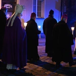 Liturgia stacyjna w Opolu. Procesja do katedry