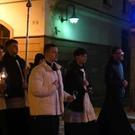 Liturgia stacyjna w Opolu. Procesja do katedry