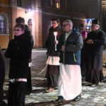 Liturgia stacyjna w Opolu. Procesja do katedry